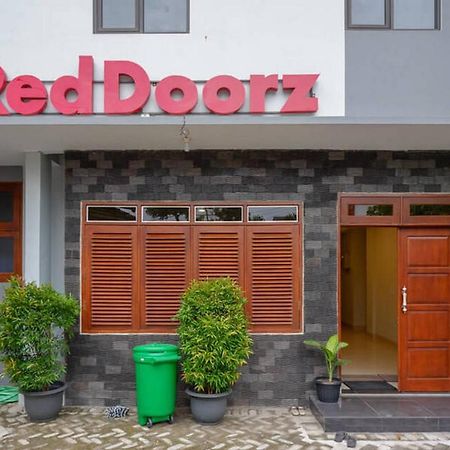 Reddoorz Plus Near Jogja City Mall 5 Hotel Yogyakarta Luaran gambar